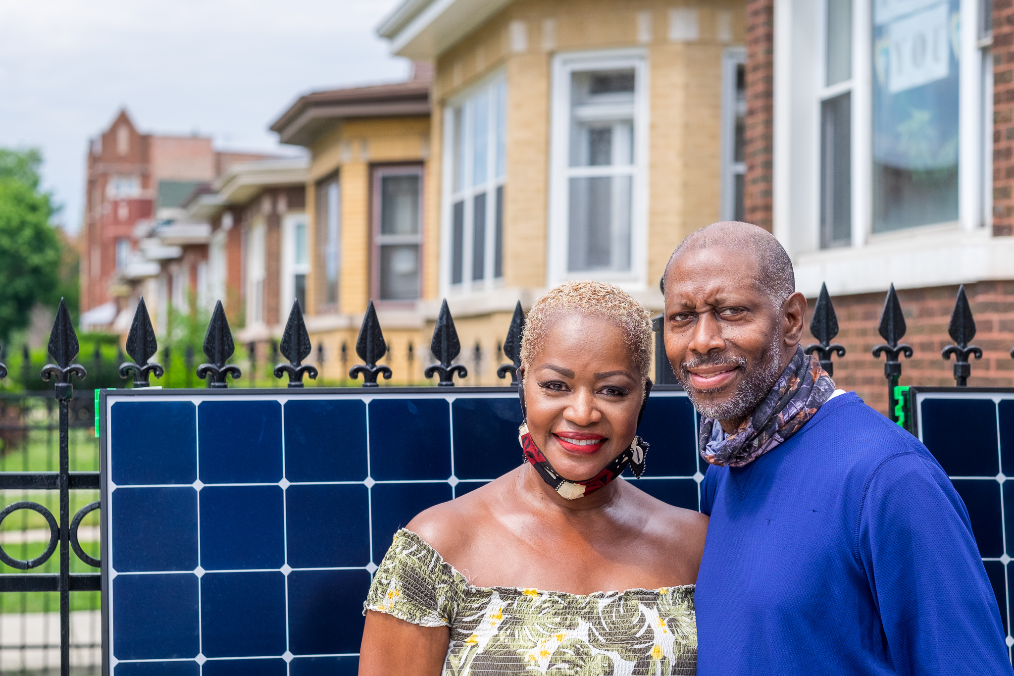 Debra & Earl go solar